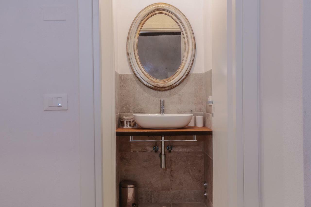 San Pierino Charming Rooms ลุคคา ภายนอก รูปภาพ