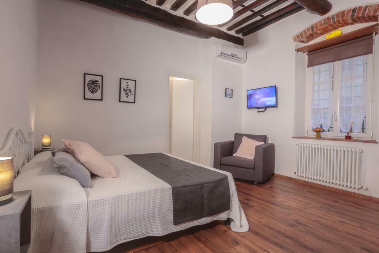 San Pierino Charming Rooms ลุคคา ภายนอก รูปภาพ