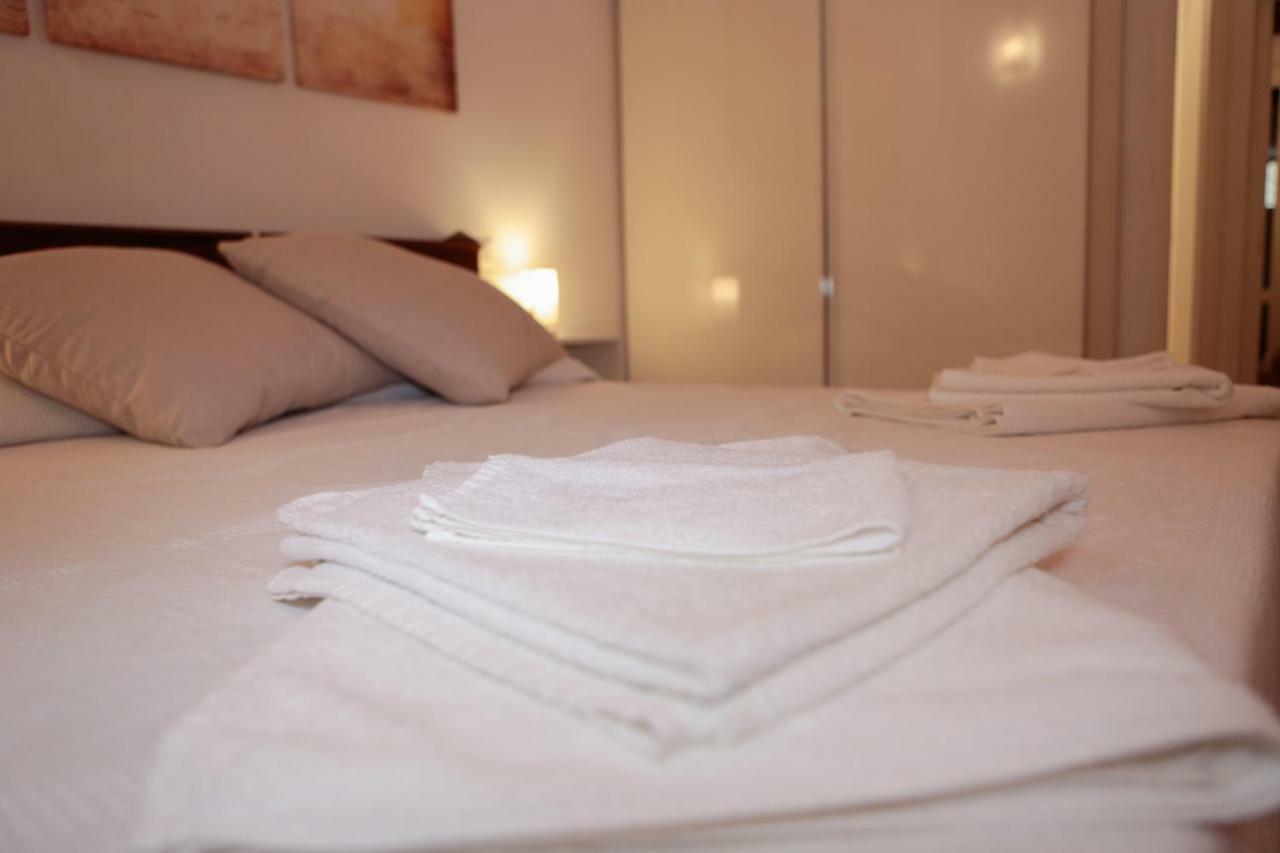 San Pierino Charming Rooms ลุคคา ภายนอก รูปภาพ